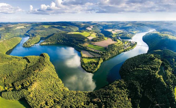 Lac-de-la-haute-sure-(2).jpg